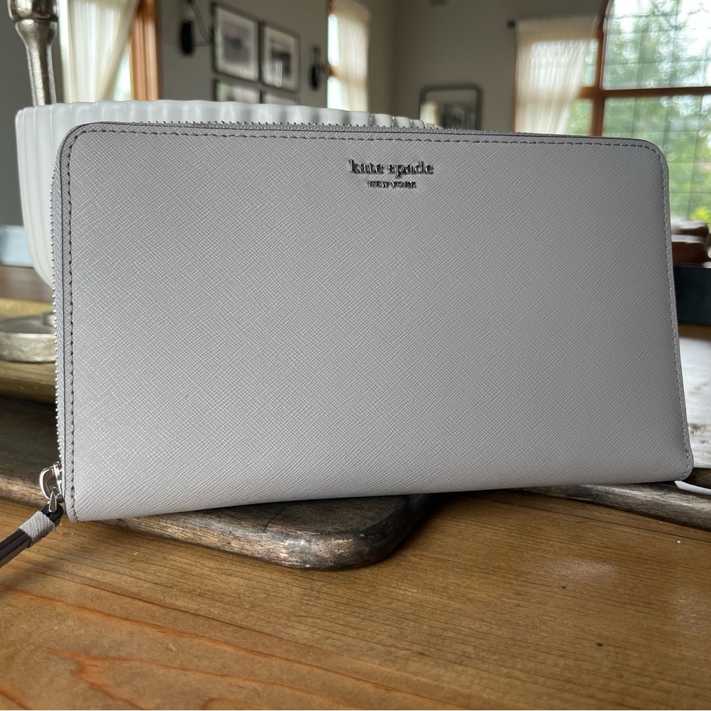 Kate Spade Travel Wallet